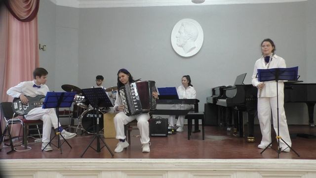 Януш Войтарович "Your dance" Исп. ансамбль "Хеппи Бенд" НГК им. М.И. Глинки Новосибирск смотреть онлайн