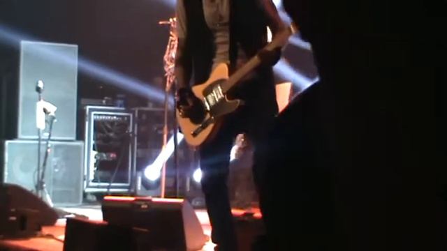 Three Days Grace Live at House of Blues- Riot смотреть онлайн