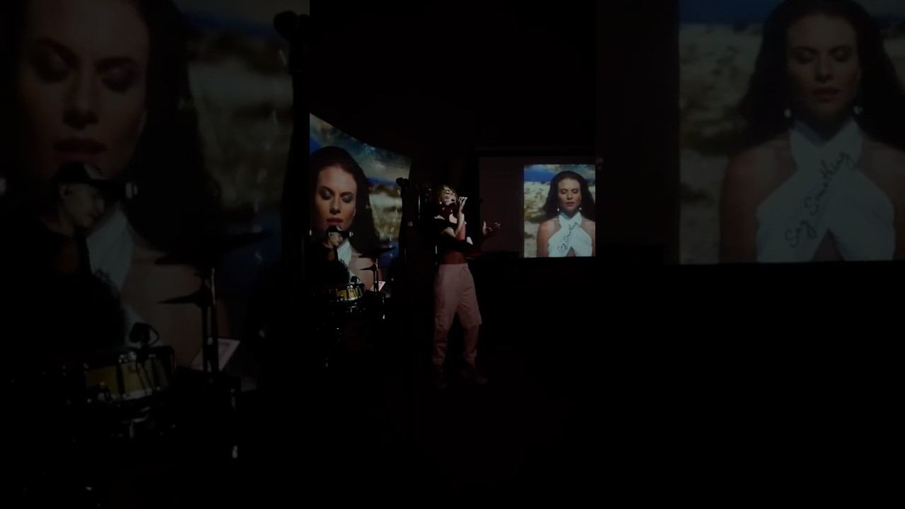 ÀNKA - Say Something | Live Shot 19.09.2022