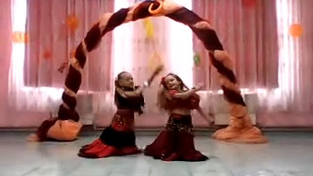 Мини-Мисс Деликатность смотреть онлайн