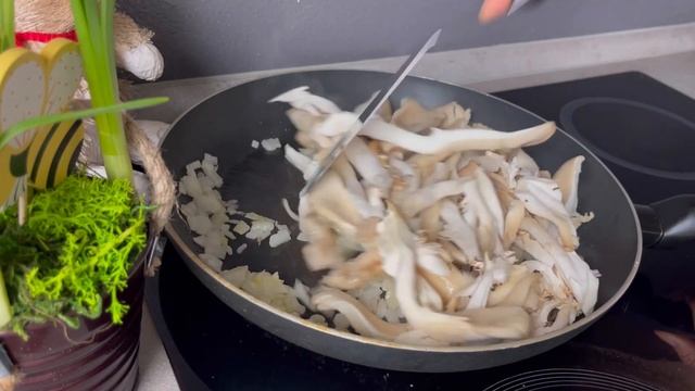 Easy Asparagus and Mushrooms recipe | Asparagus and Mushrooms смотреть онлайн