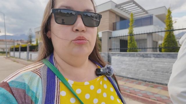 Почему не покупаем дом за границей. Дом или квартира? Где хотим жить на пенсии смотреть онлайн