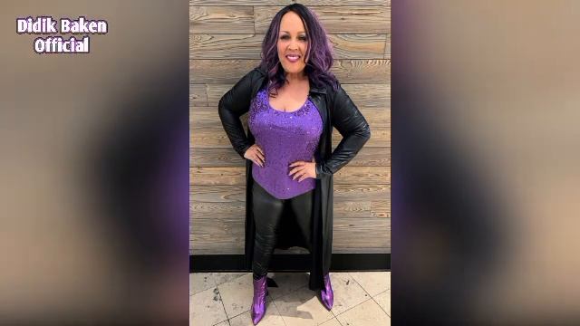 Older Women Over 50 In Mini Dress 371 смотреть онлайн
