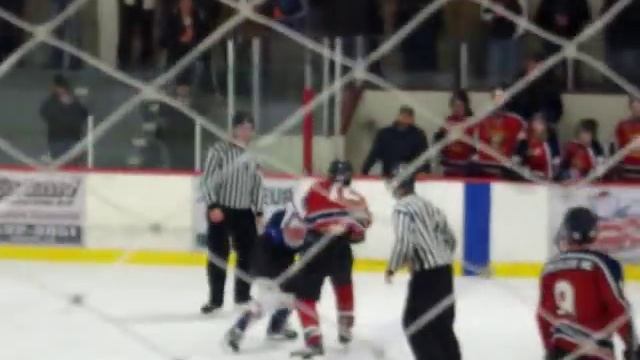Pier-Paul Landry ( Tracadie-Sheila ) vs Donald Cormier ( Cap-Pelé ) Samedi 17 Novembre 2012 смотреть онлайн