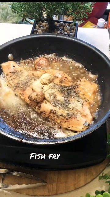 PAN seared SALMON recipe with lemon , garlic & butter # shorts #cooking #recipes #viral #food смотреть онлайн