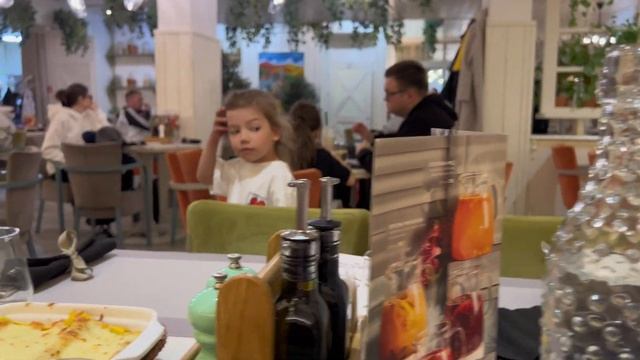 Санаторий по льготе для беременных. Гендер пати будет и до родов не дотерпим 🫣 смотреть онлайн