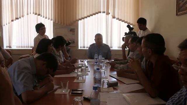 Круглый стол с участием СМИ и госслужащих смотреть онлайн