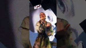 Праздничный концерт ЕВЫ ВЛАСОВОЙ,ПЕСНЯ "БЫВШАЯ" поют и зритель.19.12.2021г