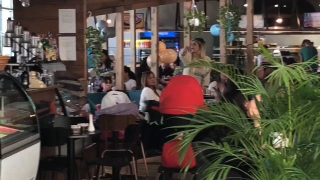 Торговый центр в Албании смотреть онлайн