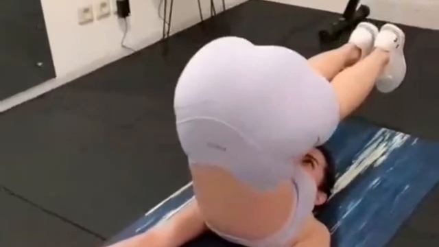 INTIP MARIA VANIA LAGI OLAHRAGA SEXY ABIS CUY смотреть онлайн