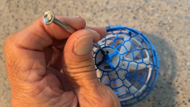 How to use The Most Tricked Out Flying Spinner drone смотреть онлайн