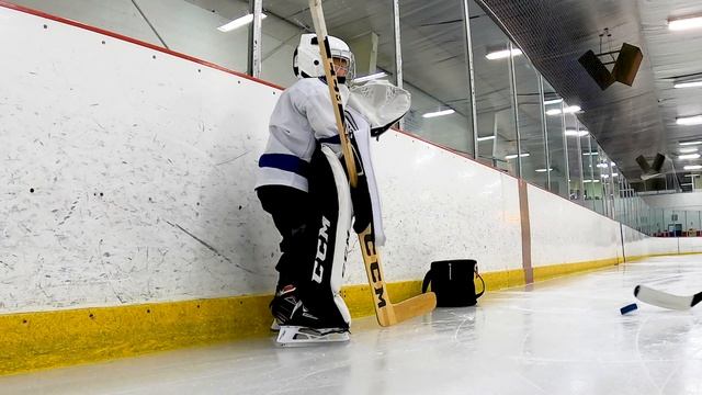 Hockey Prodigy - Zephyr Moore - Age 3 -Video 2 смотреть онлайн