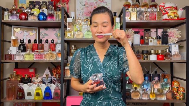 Nước hoa Versace - Versace Bright Crystal và Bright Crystal Absolu nước hoa nữ tính cho mùa hè смотреть онлайн