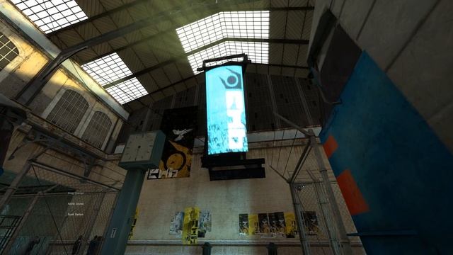 "Welcome to City 17" - Half-Life 2 & Raising the Bar Redux Comparison смотреть онлайн