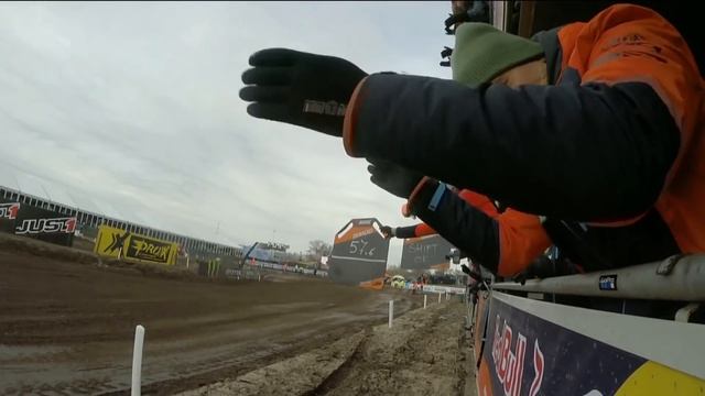Pauls Jonass vs Jorge Prado battling in Valkenswaard #motocross смотреть онлайн