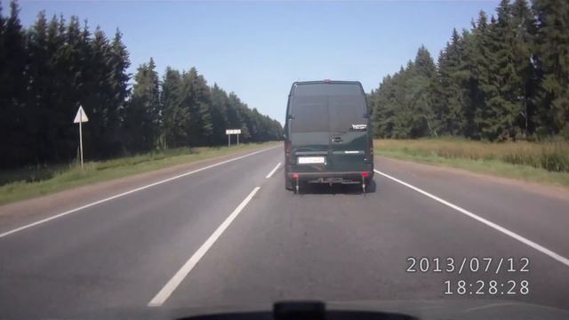 Еду, еду, никого не трогаю - и вдруг ТРУБА смотреть онлайн