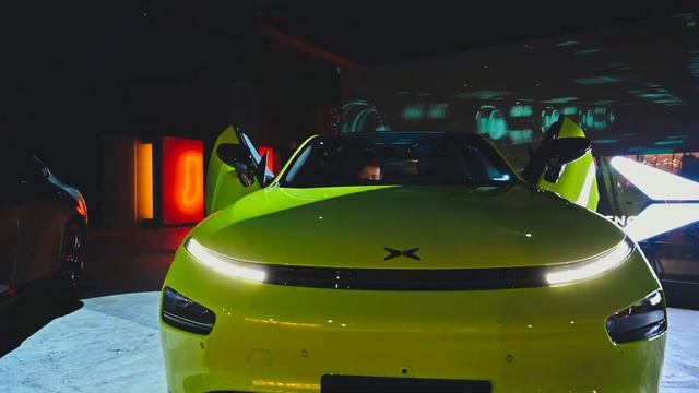 Xpeng P7 CYBERPUNK NIGHT смотреть онлайн