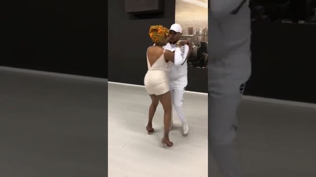 Aprende a Bailar Salsa - figura 