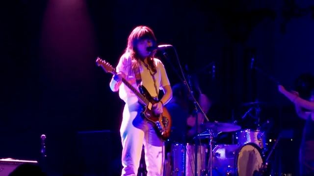 Courtney Barnett - Nameless, Faceless - Live at Huxley's Neue Welt, Berlin, Oct. 30, 2022 смотреть онлайн