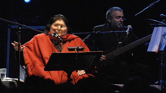 Mercedes Sosa - "La estrella azul" con Araceli Matus. смотреть онлайн