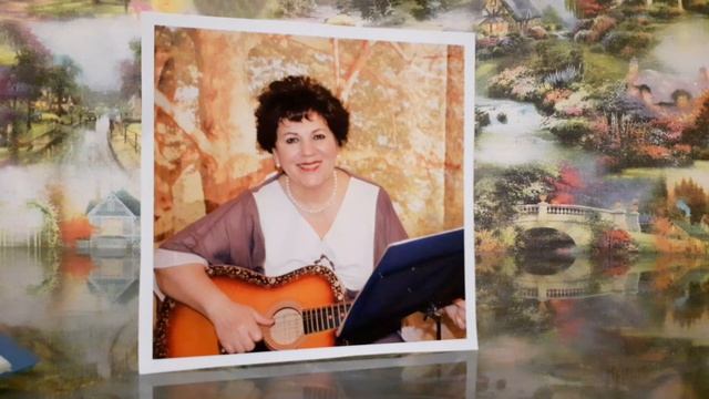 В окна стучится к нам осень. Автор слов И. Воробьева. Музыка и исполнение Алла Рогачева смотреть онлайн
