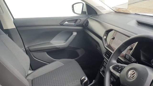 201DL586 - 2020 Volkswagen T-Cross LIFE 1.0 TSI 95HP Demo 24,995 смотреть онлайн