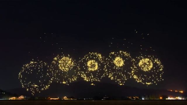 Новогодний салют в Ладонях смотреть онлайн