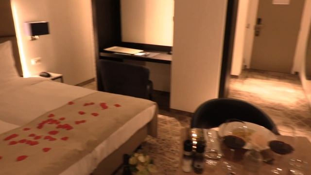 Dineren Op De Kamer Bij Van Der Valk Hotel Mechelen