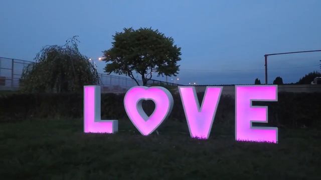 Litery 3D LOVE Napis