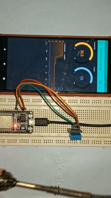 DHT11 HUMIDITY AND TEMPERATURE USING ESP32 AND BLYNK #shorts смотреть онлайн
