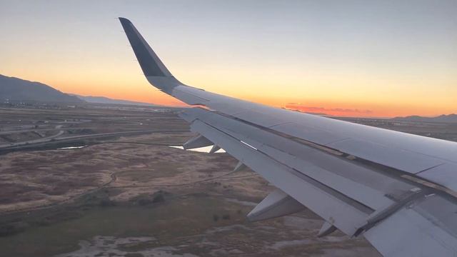 Delta Airbus A321 Landing into Salt Lake City (SLC) смотреть онлайн