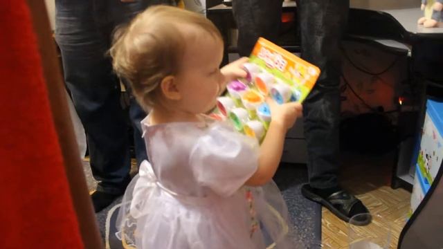 Викин Новый год 2014 Открываем много подарков