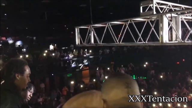 Rappers Stage Diving Compilation. смотреть онлайн