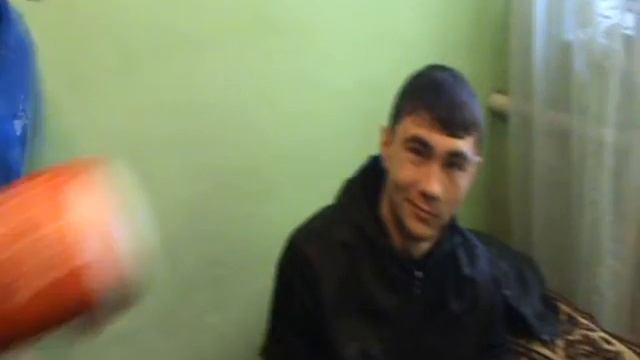 Jackass! Пародия на дикарей!!! смотреть онлайн