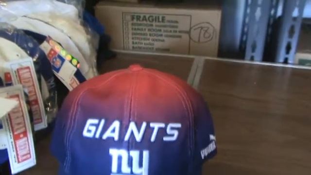 Box # 112 - NYGiantsMuseum.com -- Hats смотреть онлайн