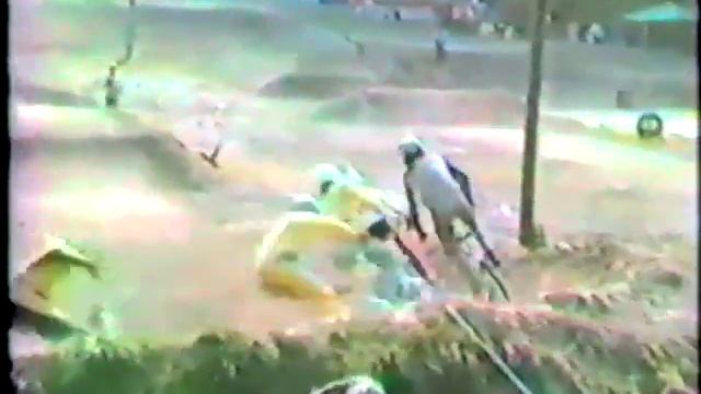 BMX 1985 Great Northwest Nationals - 16 X and Trophy Dash - Mike King vs Doug Davis смотреть онлайн