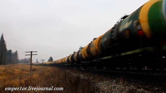 Тепловоз 2ТЭ10В-5047 с грузовым поездом. смотреть онлайн