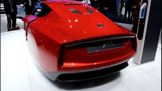 Volkswagen XL1 at the 2013 Geneva car show смотреть онлайн