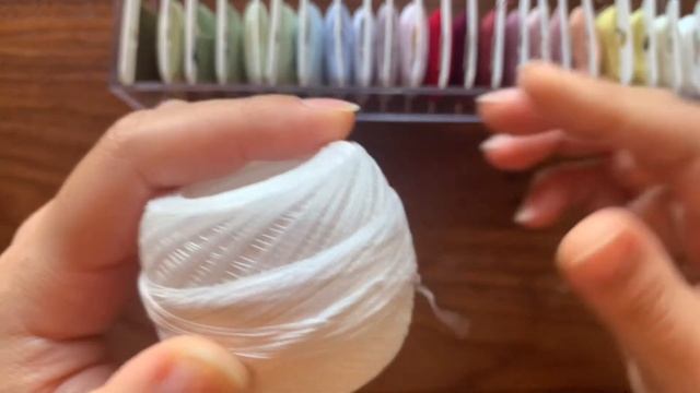雑談しながら〜刺繍糸をただ巻くだけの動画〜
