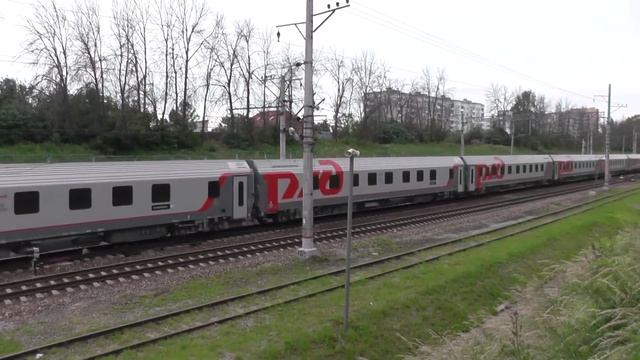 Электровоз ЭП20-022 с поездом №031 «Лев Толстой» (RIC) смотреть онлайн