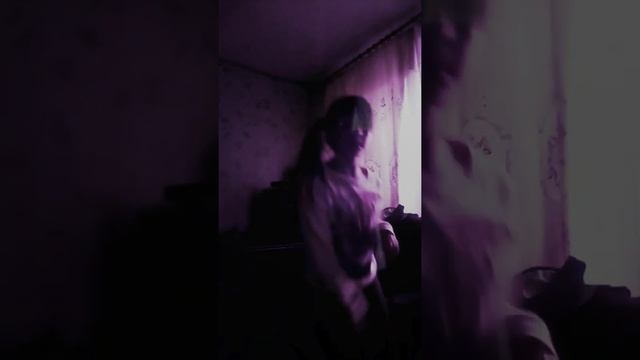 Танцую под любимую песню под какую сами узнаете смотреть онлайн