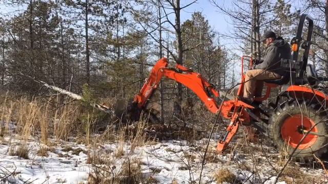 Backhoe verses old swing set; and removing some dead pine trees смотреть онлайн