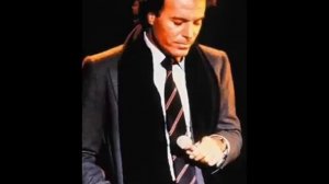 «Hey» Julio Iglesias [español]