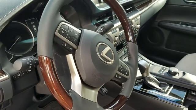 2018 ES350, No Navi смотреть онлайн
