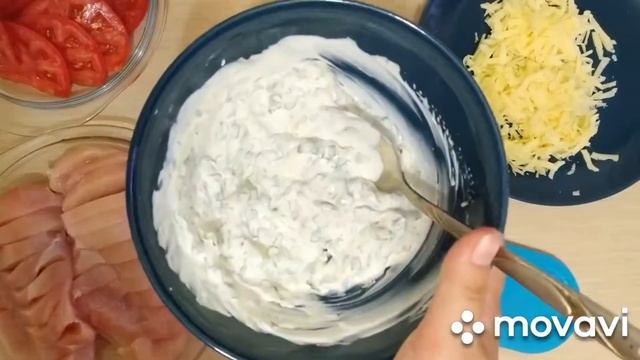 Курица с помидорами и зеленью