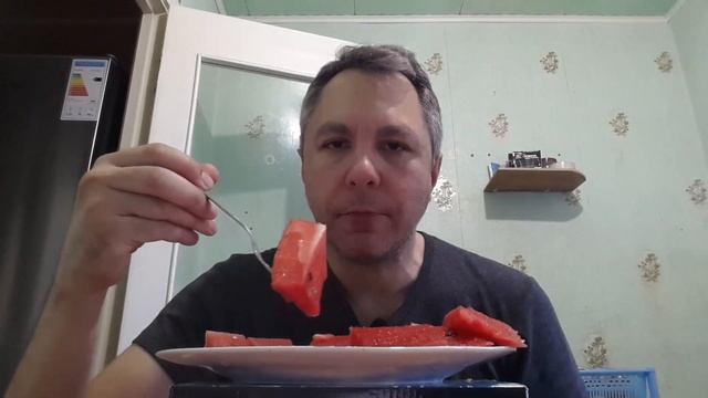 АСМР ИТИНГ. КУШАЮ АРБУЗ. ASMR