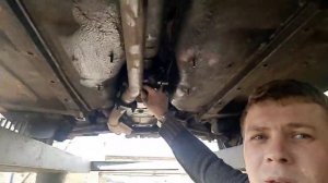 Зламалась коробка ВАЗ (болт 5 передачі)