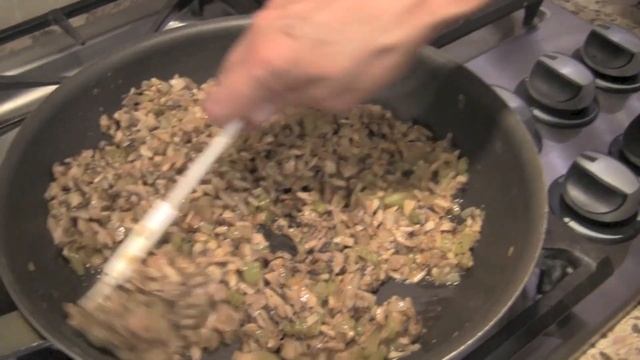 How To Make Cream of Mushroom Soup - Easy And Better Than Canned Soup - By Rockin Robin смотреть онлайн