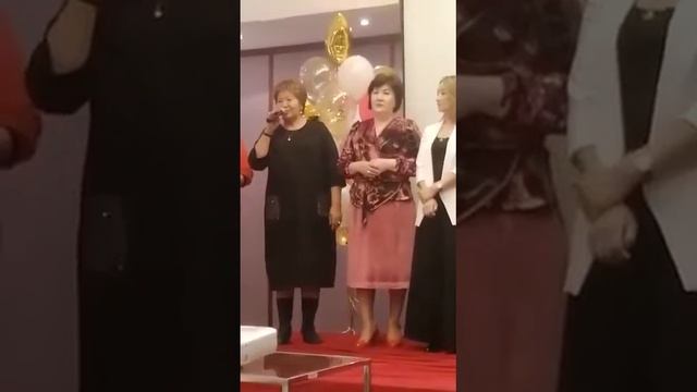 Пневмониядан 5 күнде, гаймориттен 15 мин. ішінде құтылуға болады. Алтын жол компаниясы жасай берсін смотреть онлайн