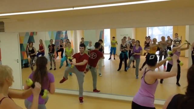 ZUMBA®toning с Ярославом Сеником (Харьков) смотреть онлайн
